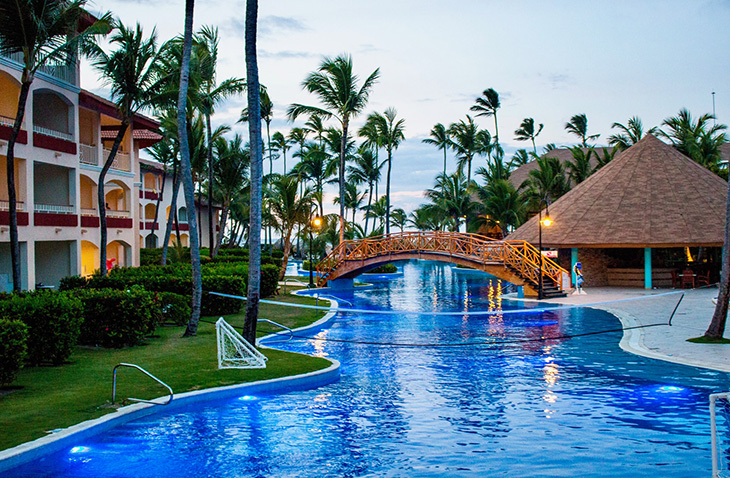 Hospitality and Tourism Internships and Volunteer Programs Abroad